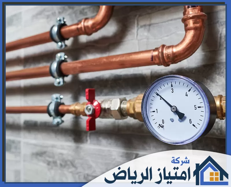 شركة تمديد غاز بالرياض 0506986916 امتياز الرياض عملية تمديد الغاز تشمل توصيل المنازل والمباني التجارية بكفاءة، مع استخدام معدات حديثة وتقنيات فحص متطورة.